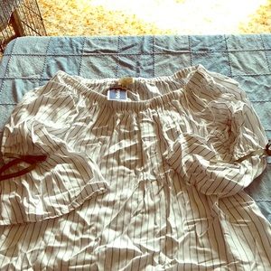 New with tags white with 1/2 sleeves